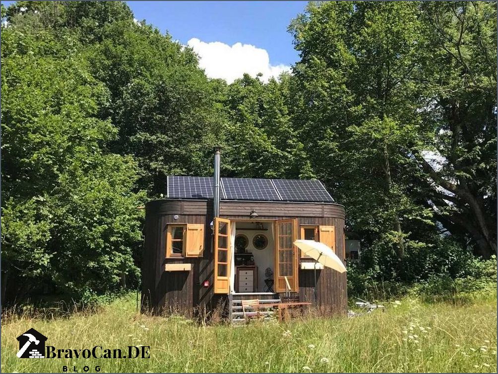 Kleines autarkes Haus Unabhängiges Wohnen in der Natur Kleines autarkes Haus Unabhängiges Wohnen in der Natur