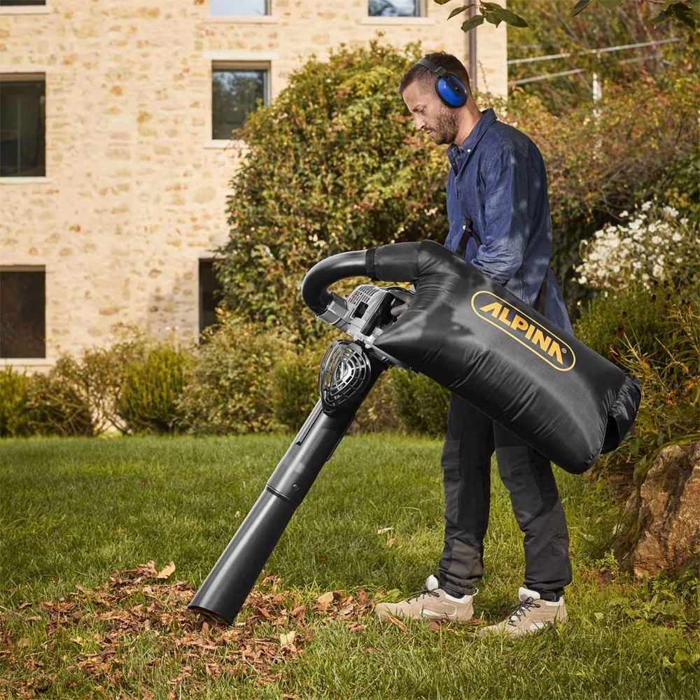Laubbläser - Effizientes Werkzeug zur Laubbeseitigung im Herbst