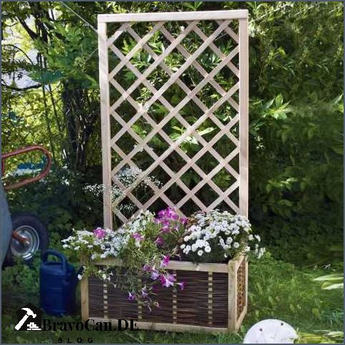 Pflanzkasten mit Rankgitter für eine schöne und praktische Gartengestaltung Pflanzkasten mit Rankgitter für eine schöne und praktische Gartengestaltung