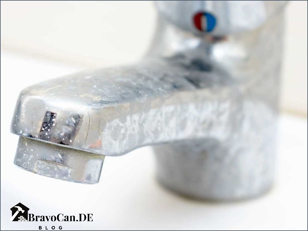 Wie man Kalkablagerungen mit Backpulver entfernt Wie man Kalkablagerungen mit Backpulver entfernt