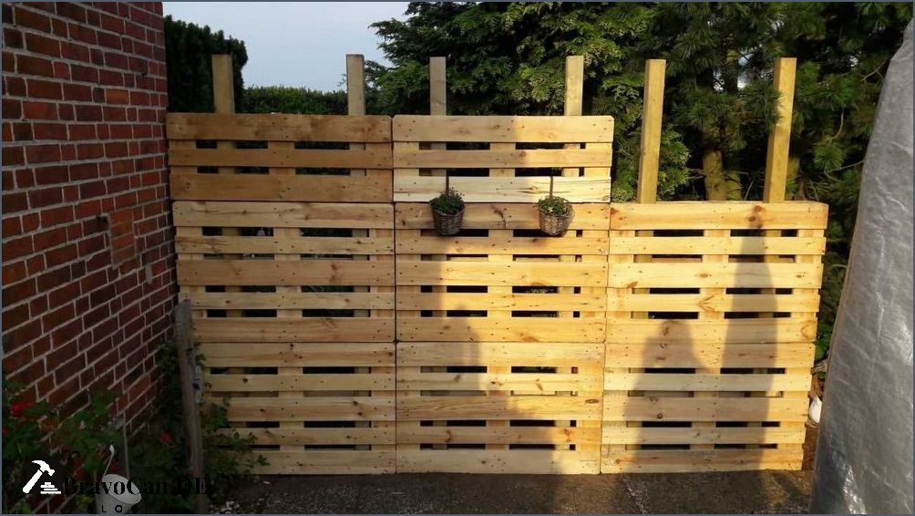 Zaun aus Paletten Ideen und Anleitungen für den Bau eines einzigartigen Palettenzauns Zaun aus Paletten Ideen und Anleitungen für den Bau eines einzigartigen Palettenzauns